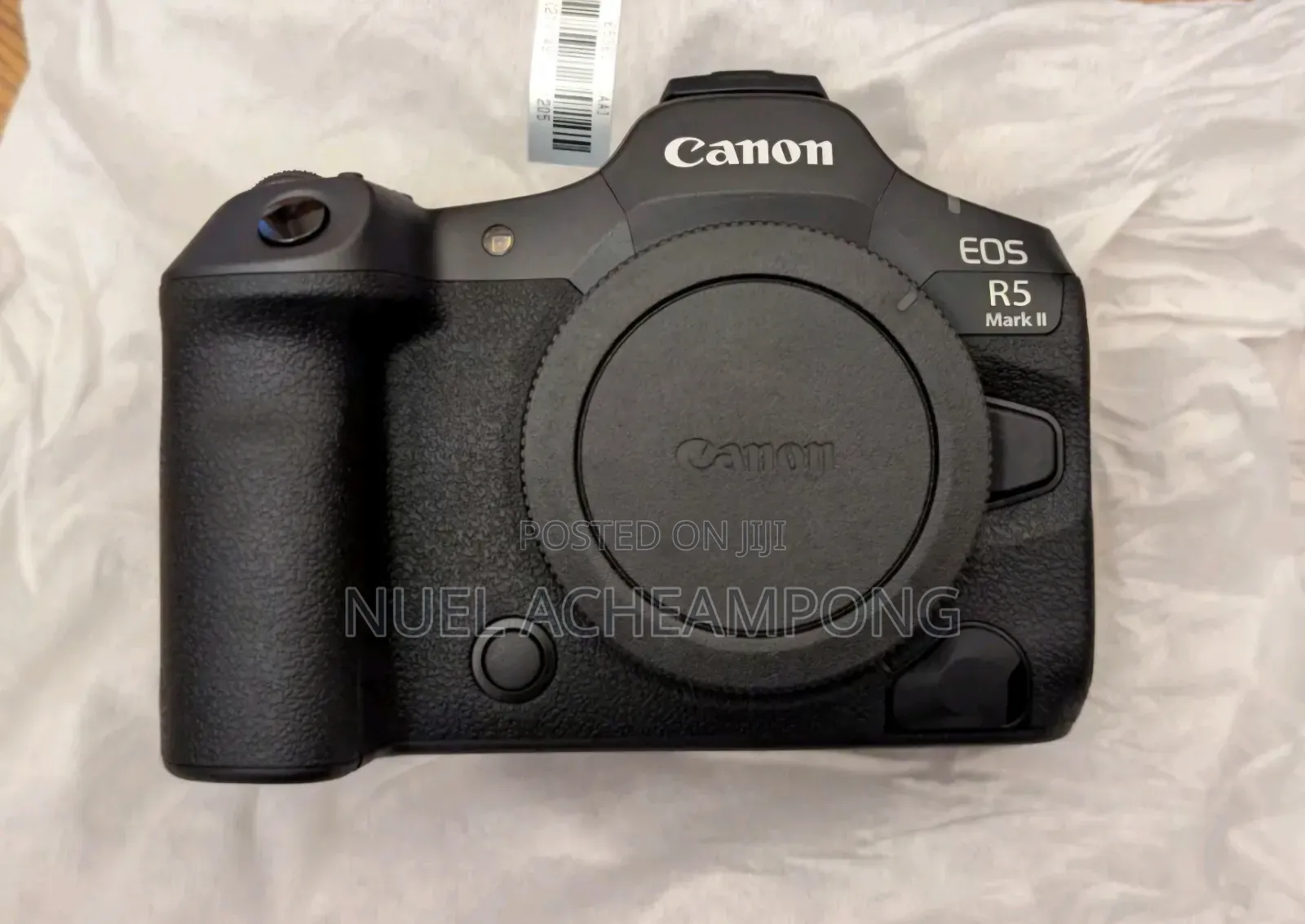 Canon R5 Mark II UK Model, SmallRig HawkLock Cage, Canon RF-EF Adapt.