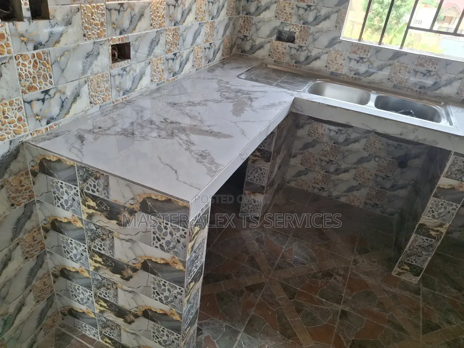 Tiler( Mats)