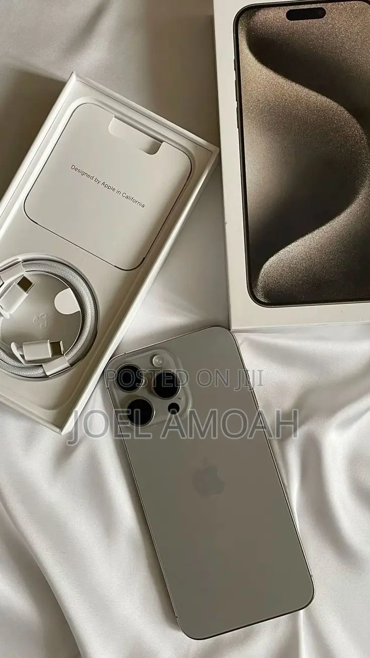 Apple iPhone 15 Pro Max 256 GB Silver