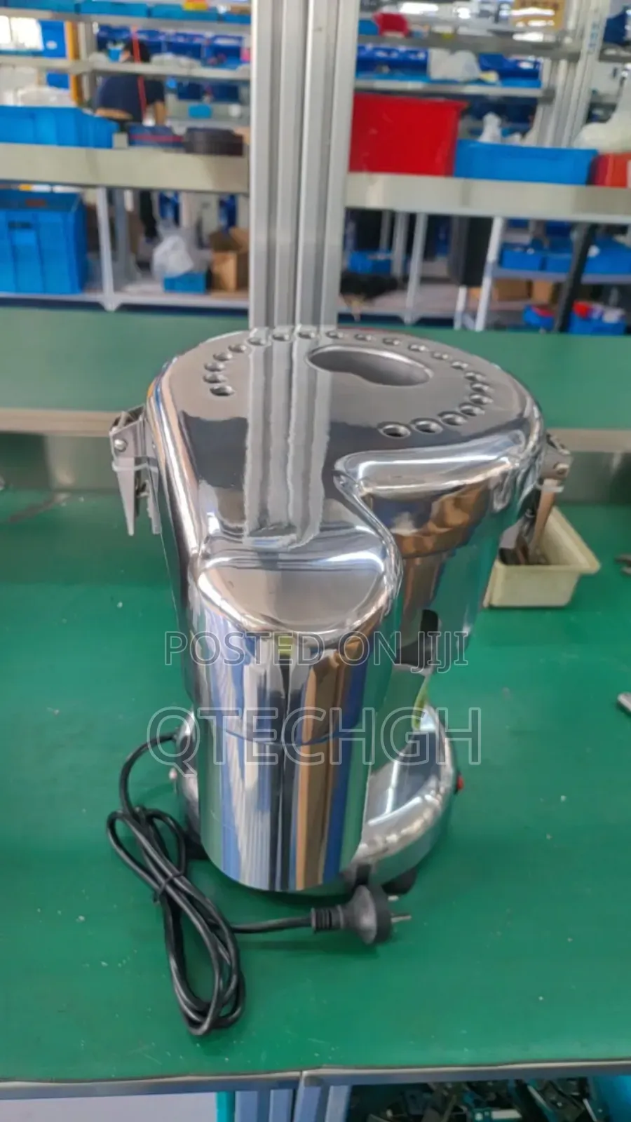 Commercial Grade A2000 Juicers Available