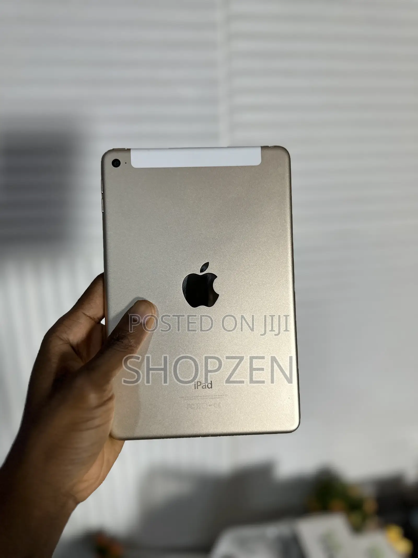 Apple iPad mini 4 32 GB