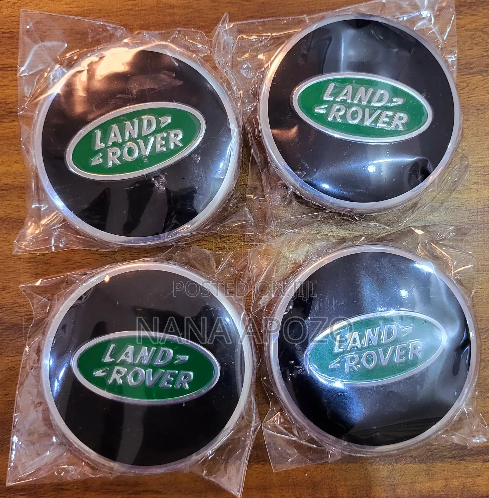 Green and Black Land Rover and Range Rover Wheel Cups