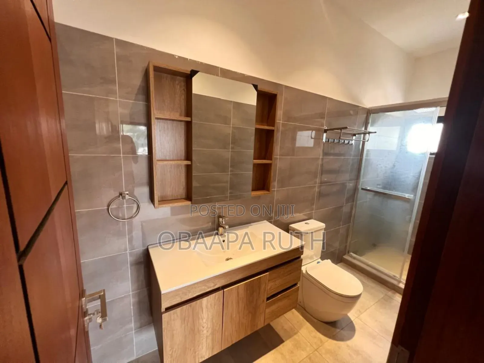 3bdrm Townhouse/Terrace in Oyarifa for sale