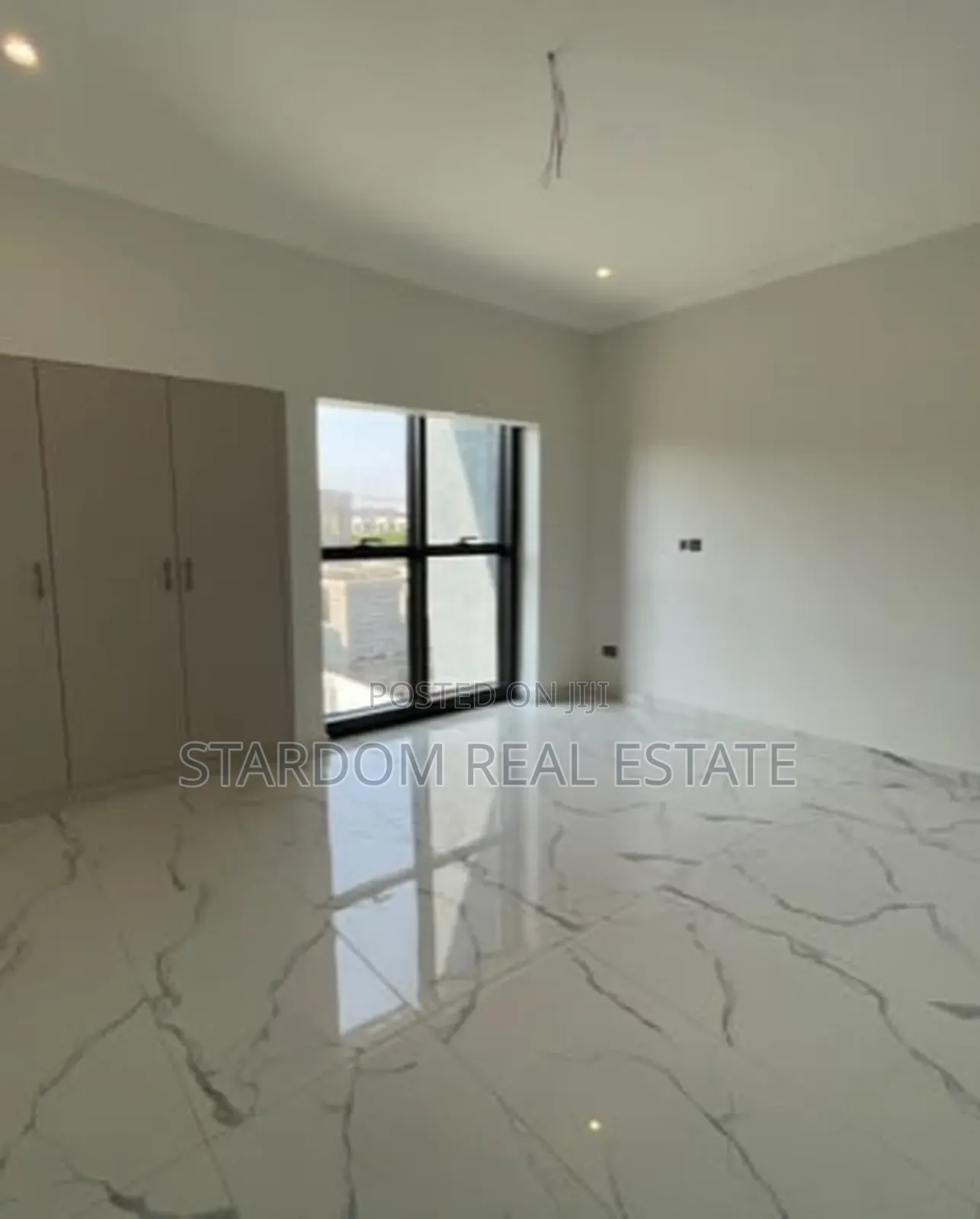 4bdrm Duplex in East Airport Area, Spintex for sale