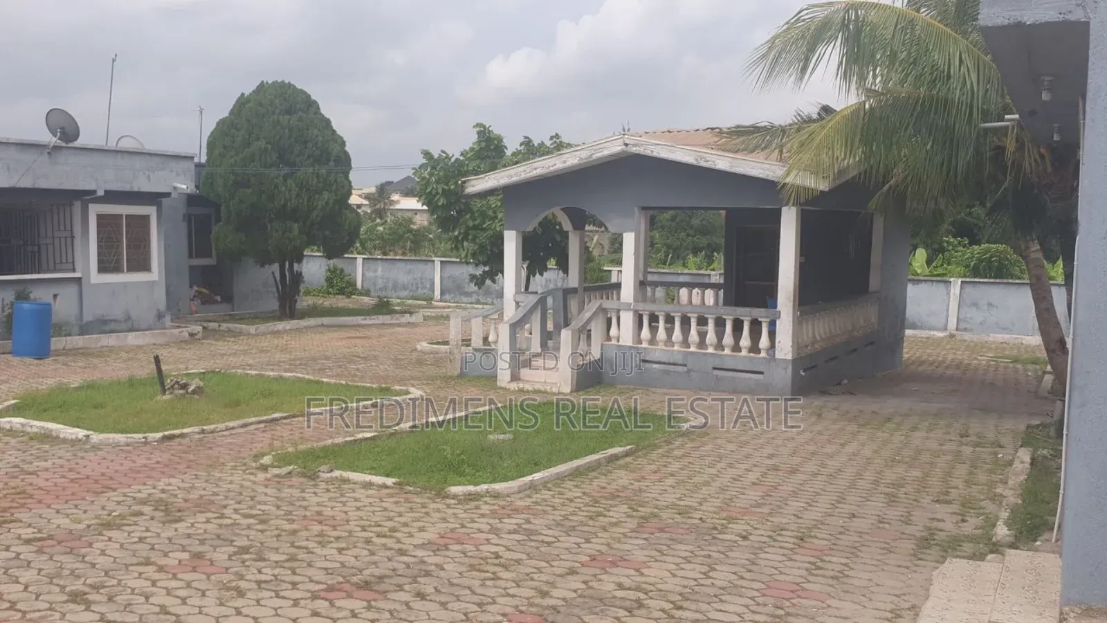 5bdrm House in Fredimens Real, Kumasi Metropolitan for sale