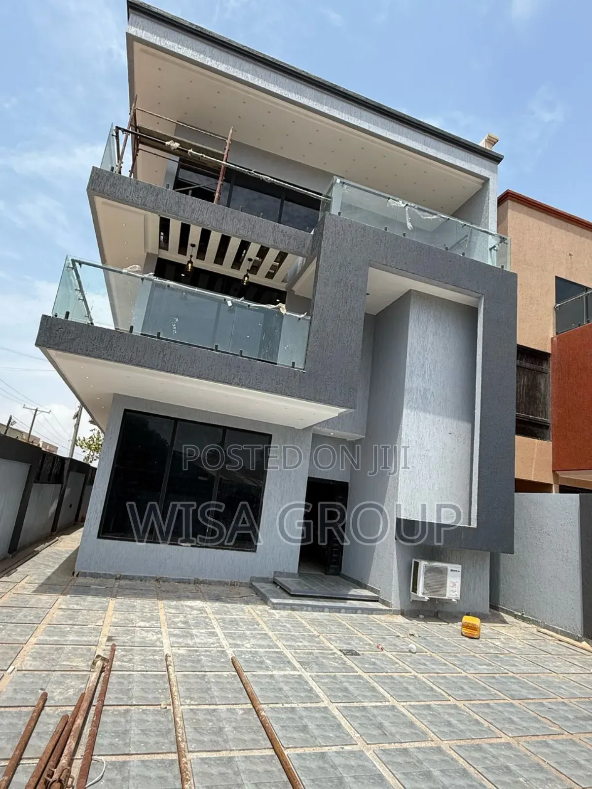 5bdrm Duplex in Wisa Group, Accra Metropolitan for sale