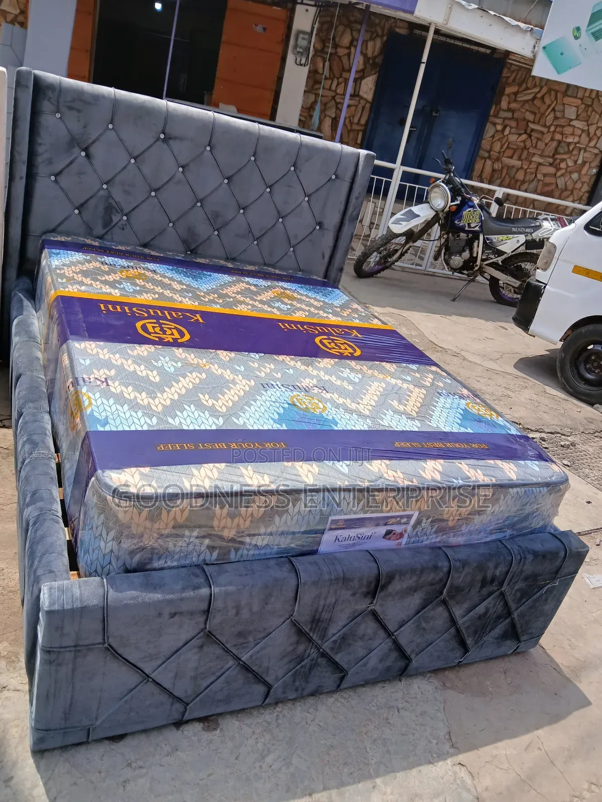 Bed With Mattress