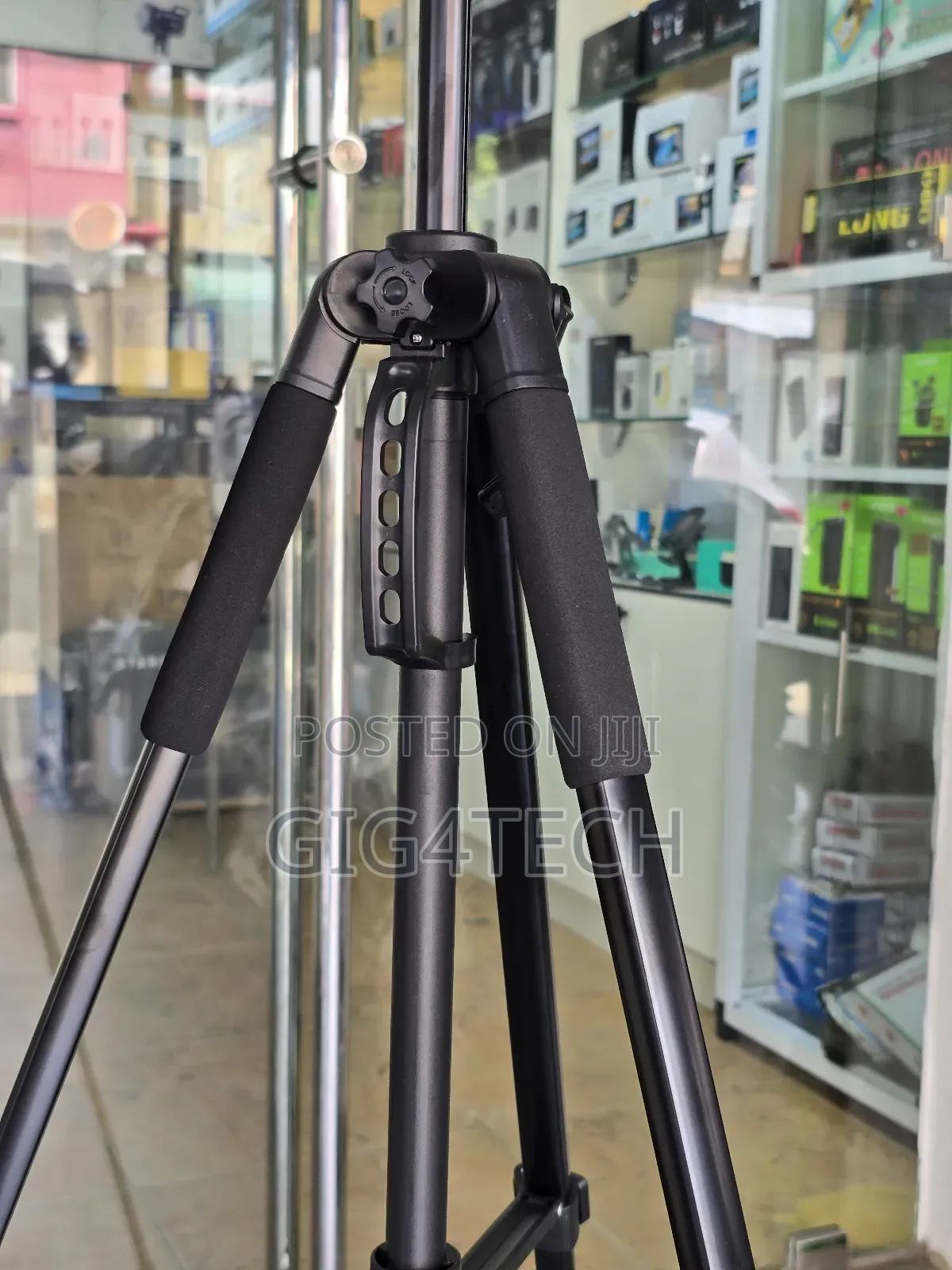 Phone and Camera Tripod 3670t 168cm