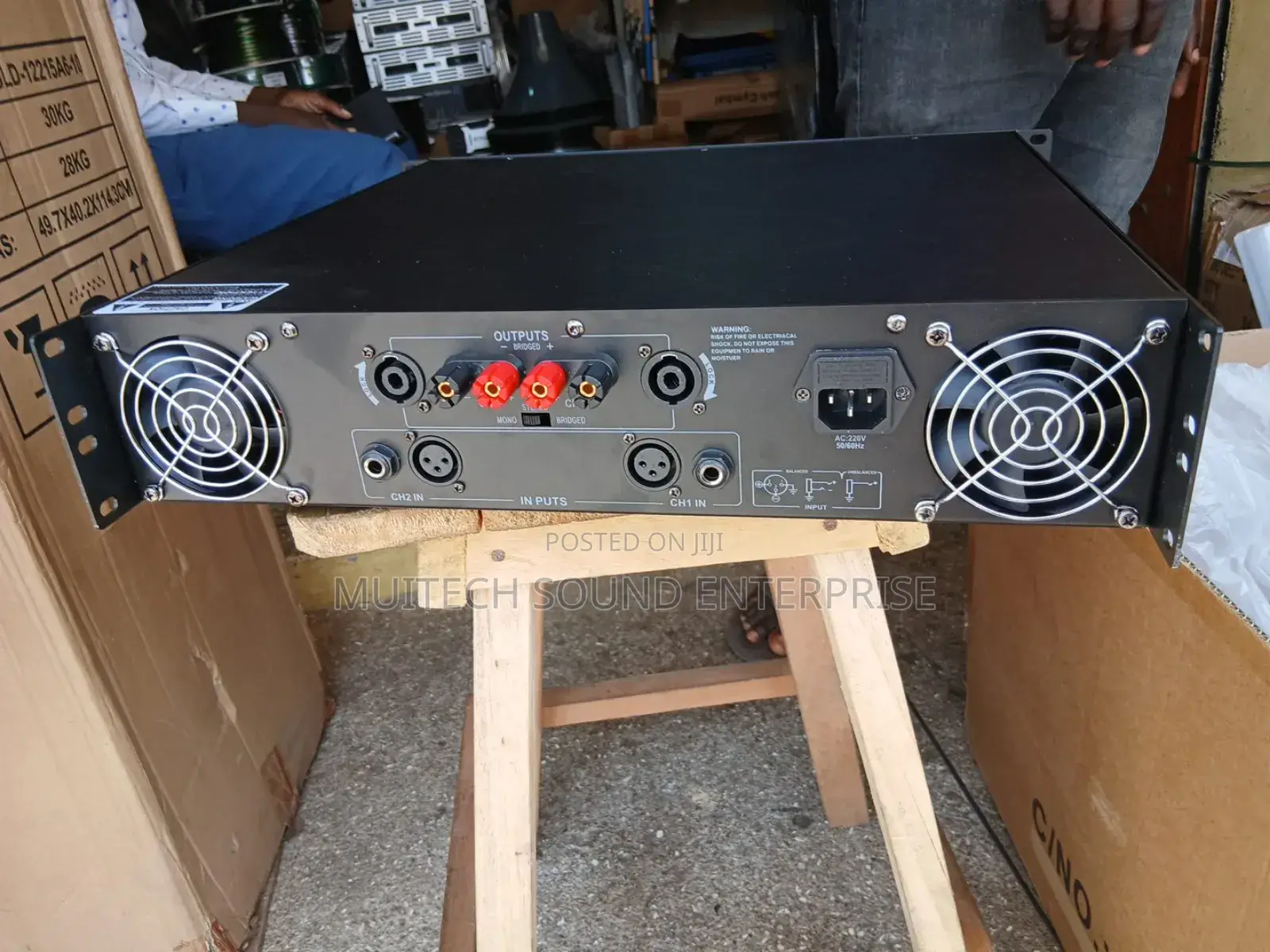 Peavey Power Amp. (Cs3000)