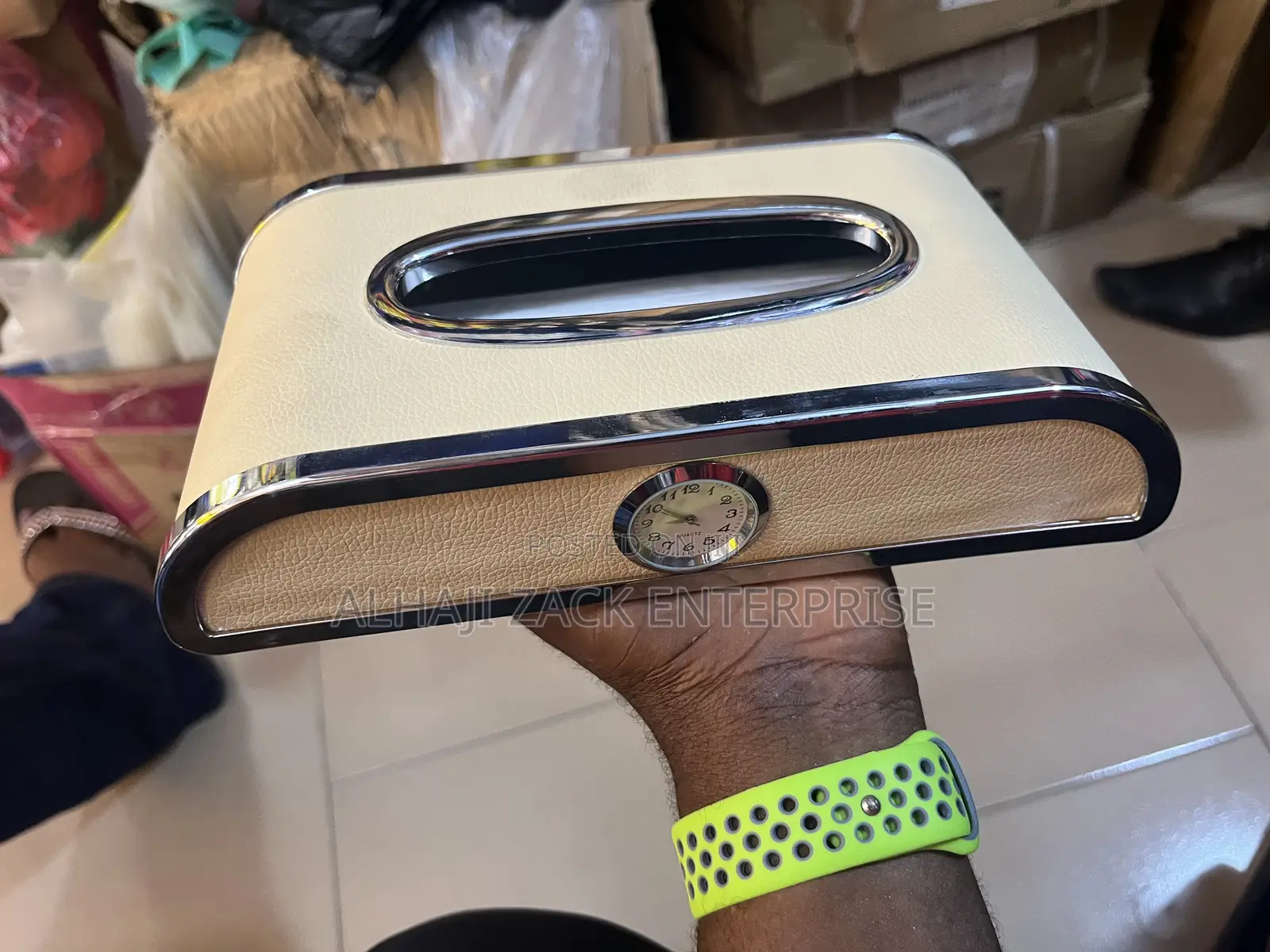Tissue Hold Box