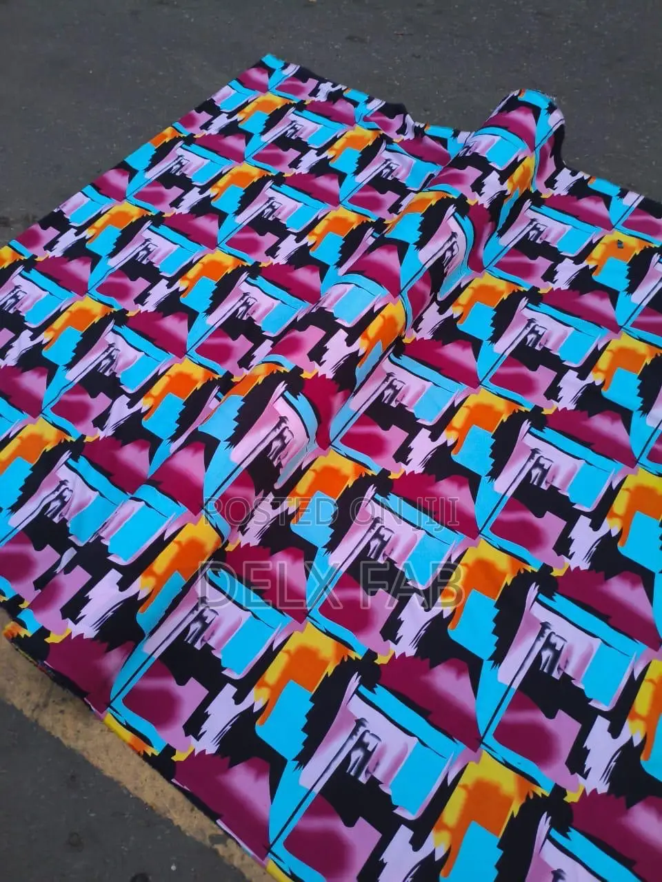 Vintage Crepe Material (35gh Per Yard)