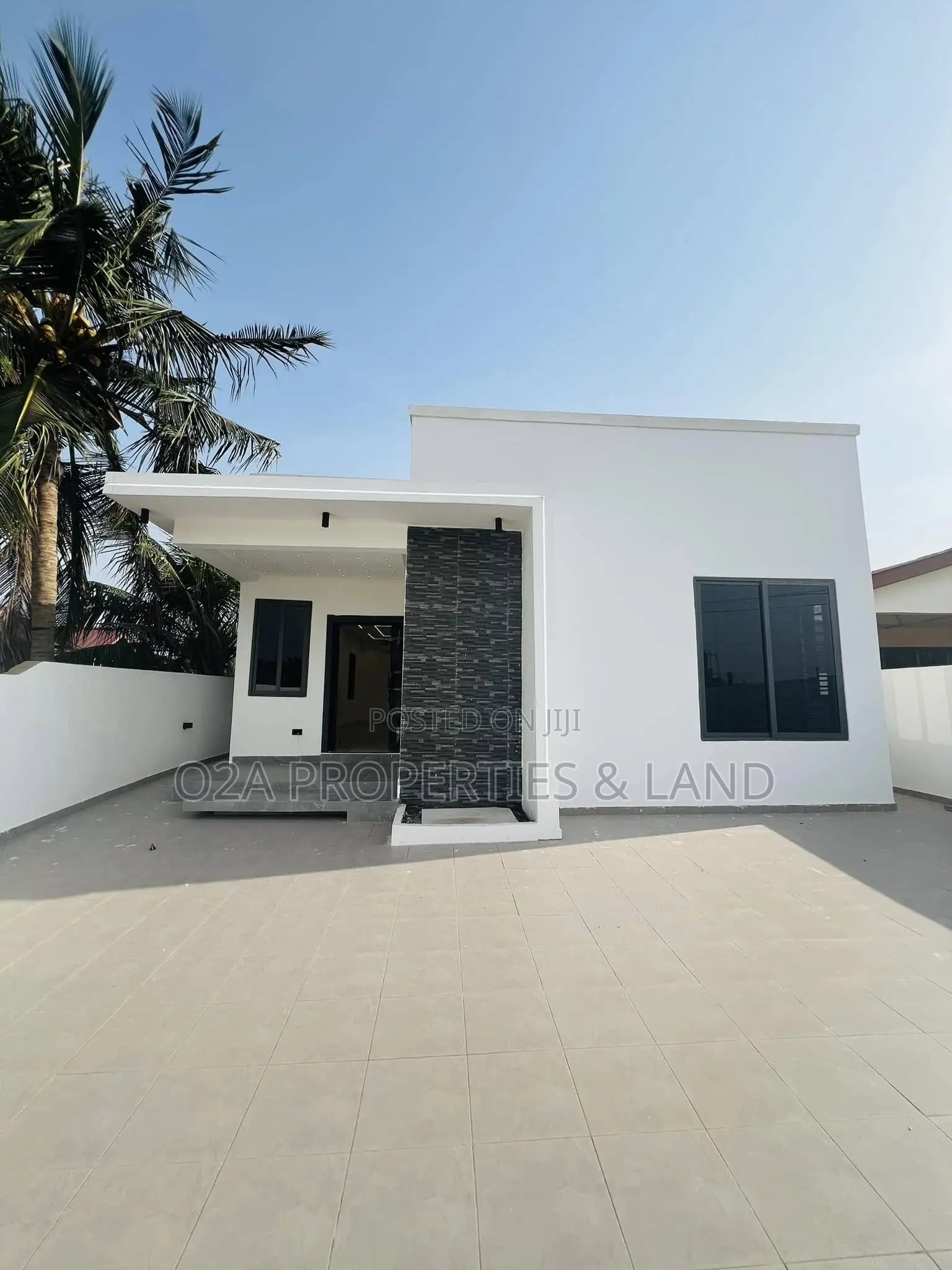 3bdrm House in Ashaley Botwe, for sale