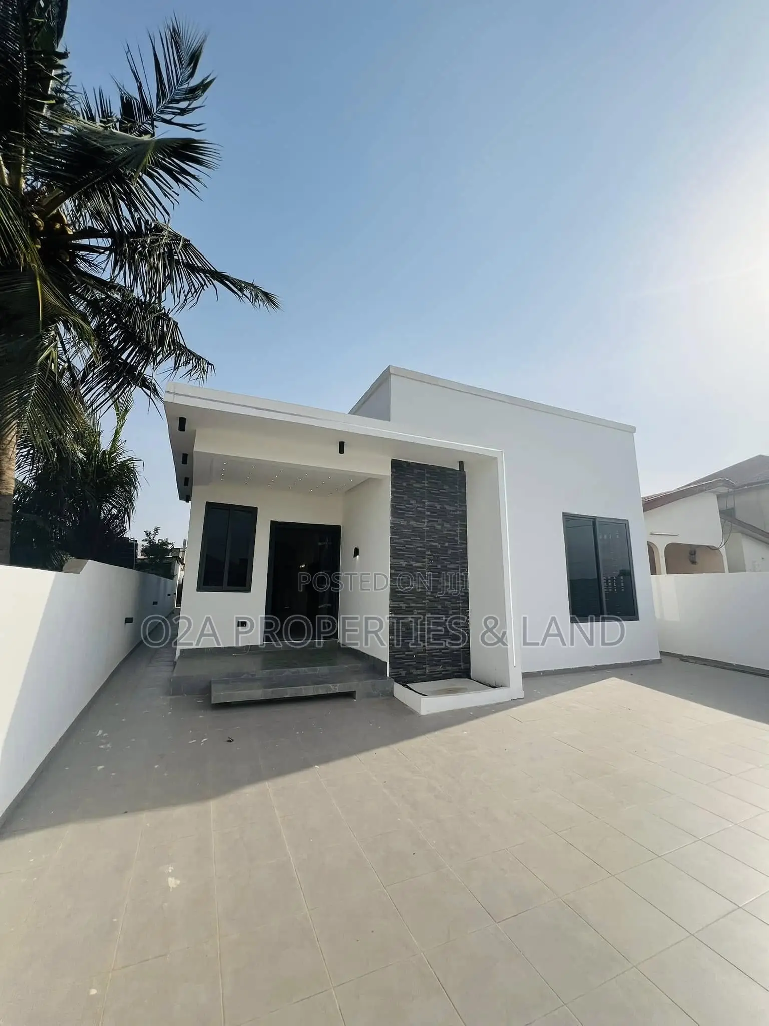 3bdrm House in Ashaley Botwe, for sale