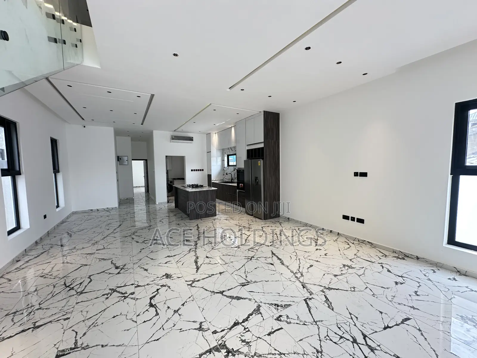 4bdrm House in School Junction, Ashaley Botwe for sale
