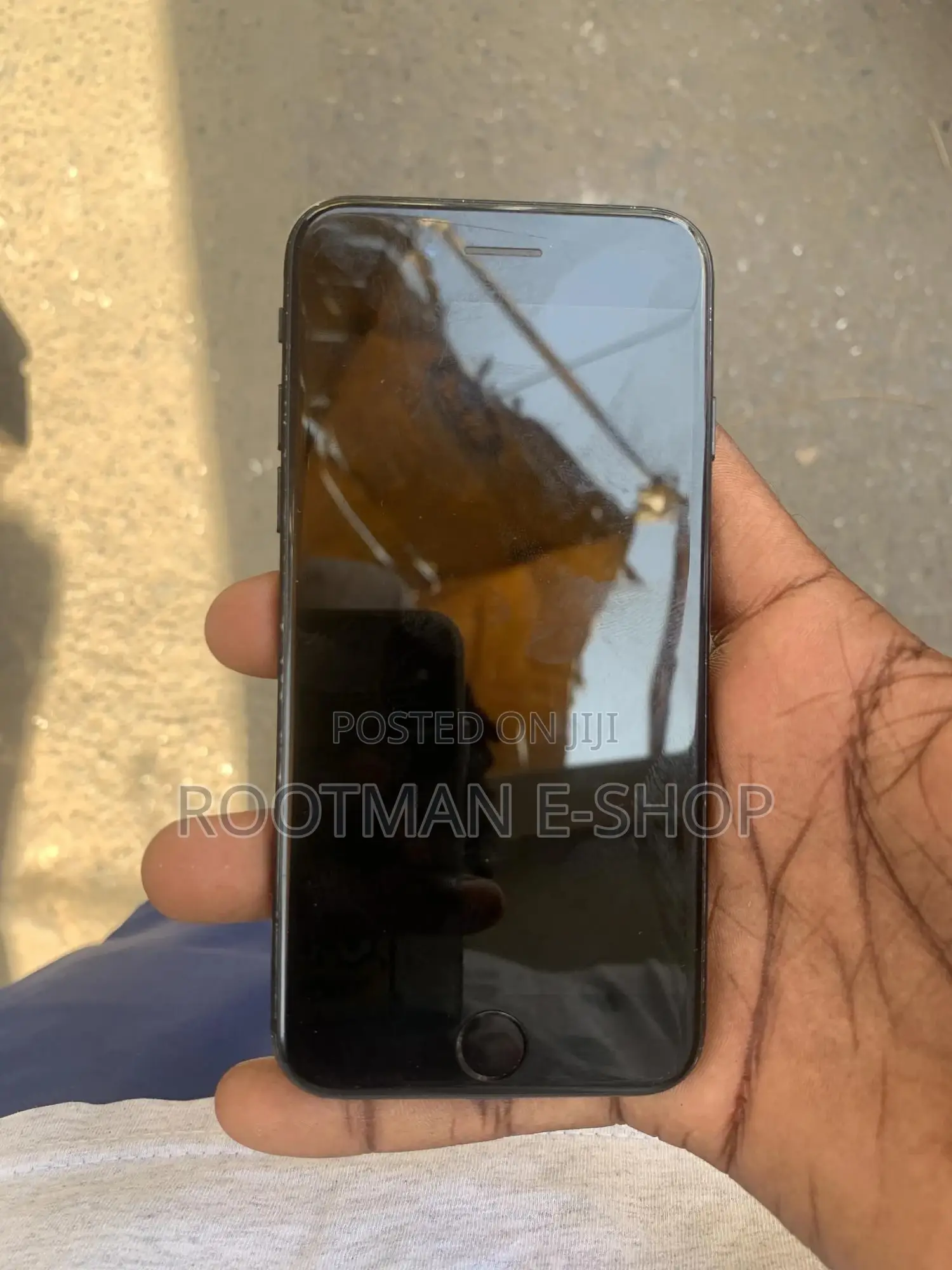 Apple iPhone 7 32 GB Black