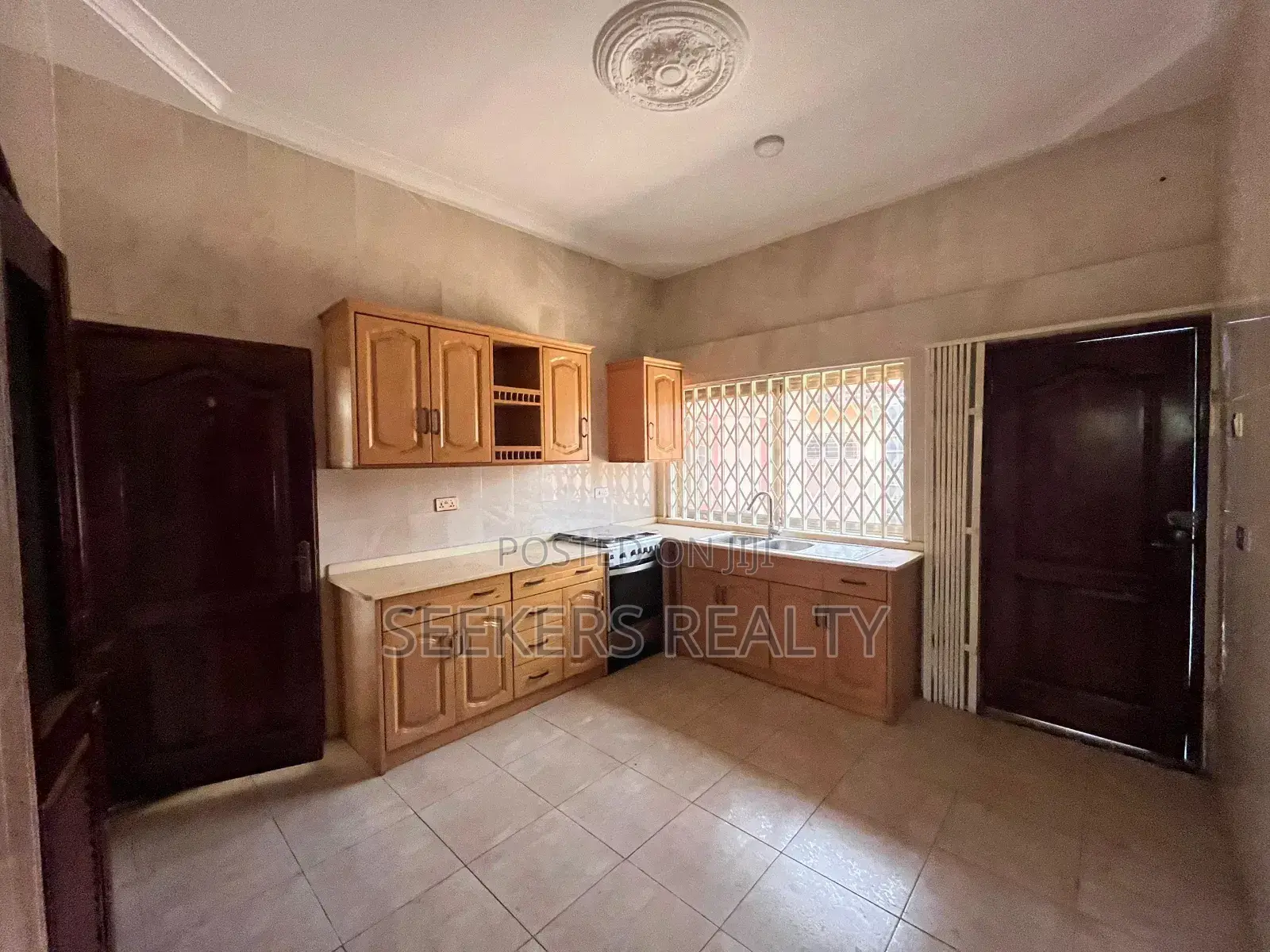 3bdrm House in Seekers Realty, Adjiriganor for rent