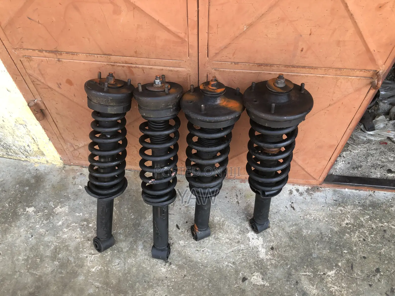 Range Rover Sport 2006-2012 Shocks