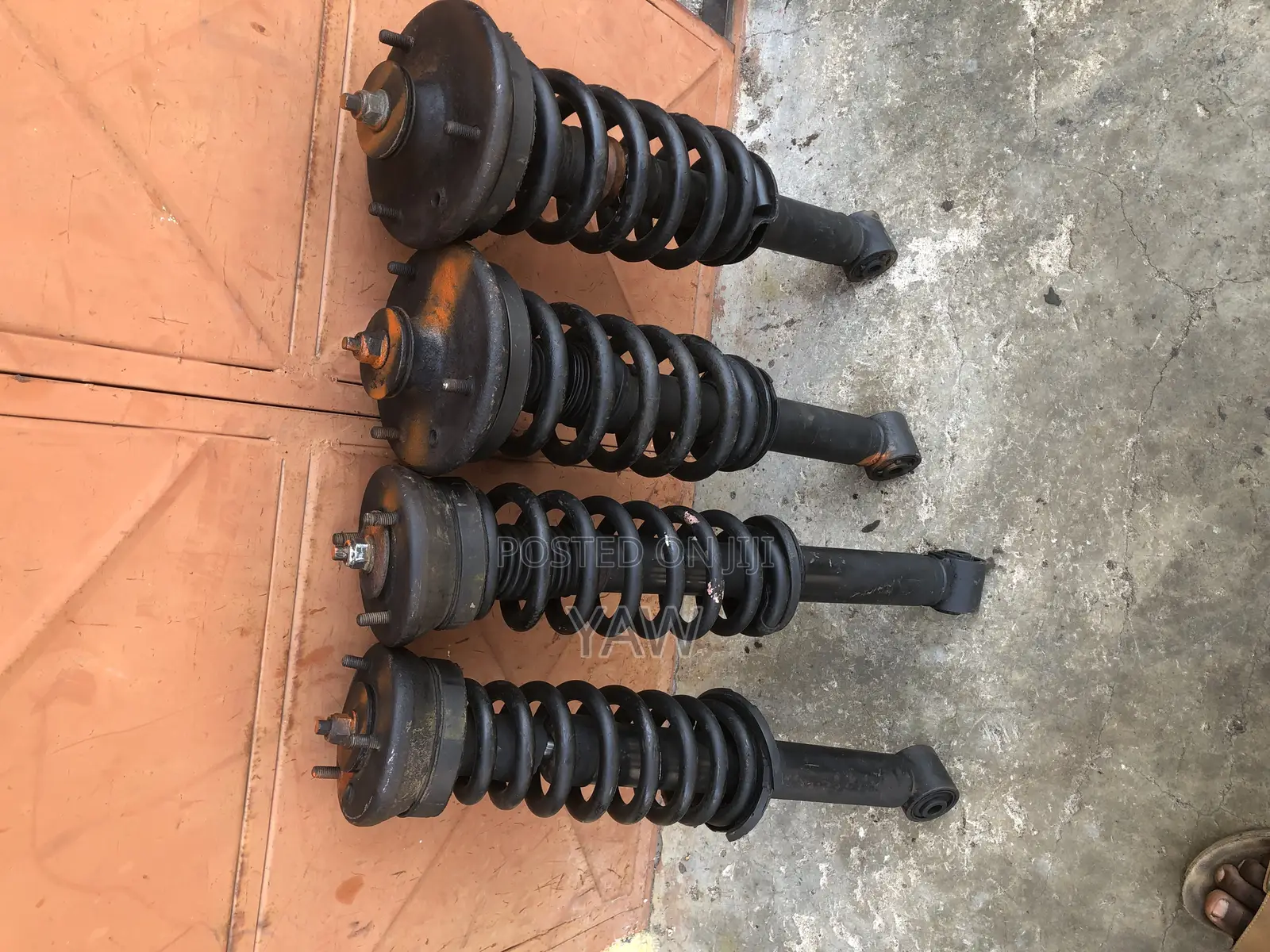Range Rover Sport 2006-2012 Shocks