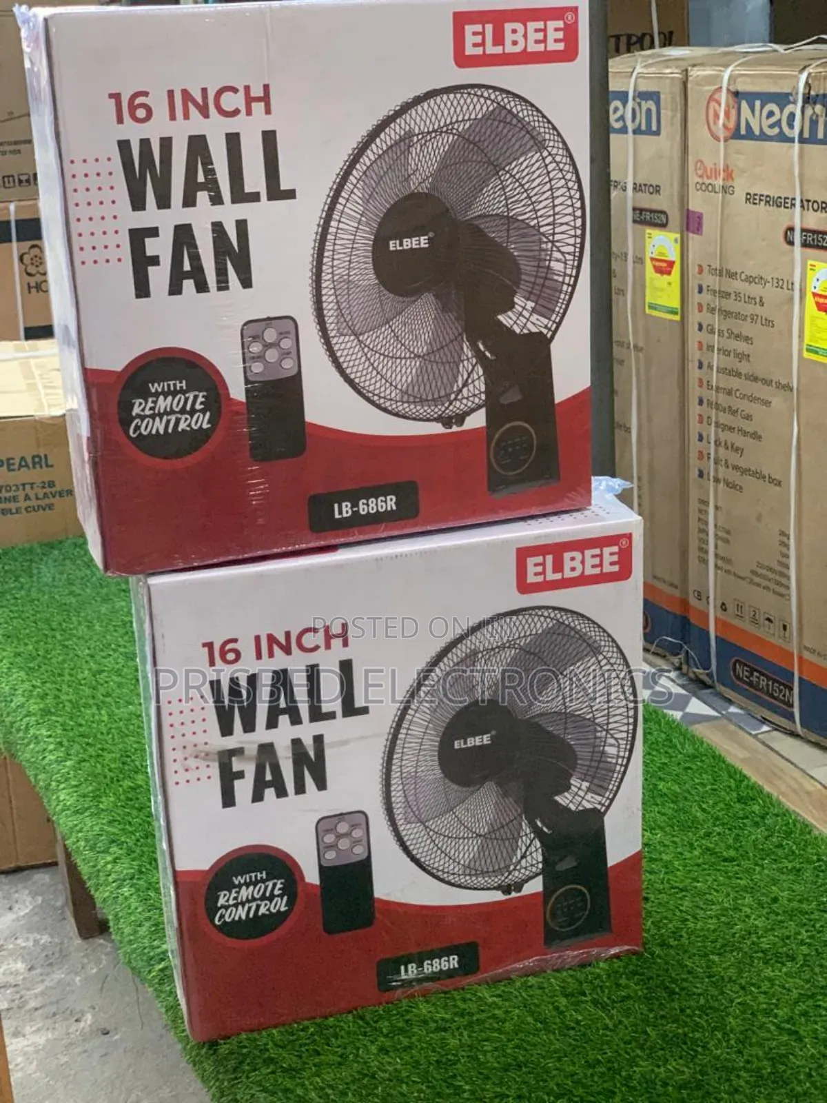 Elbee Durable Wall Fan With Remote 16"
