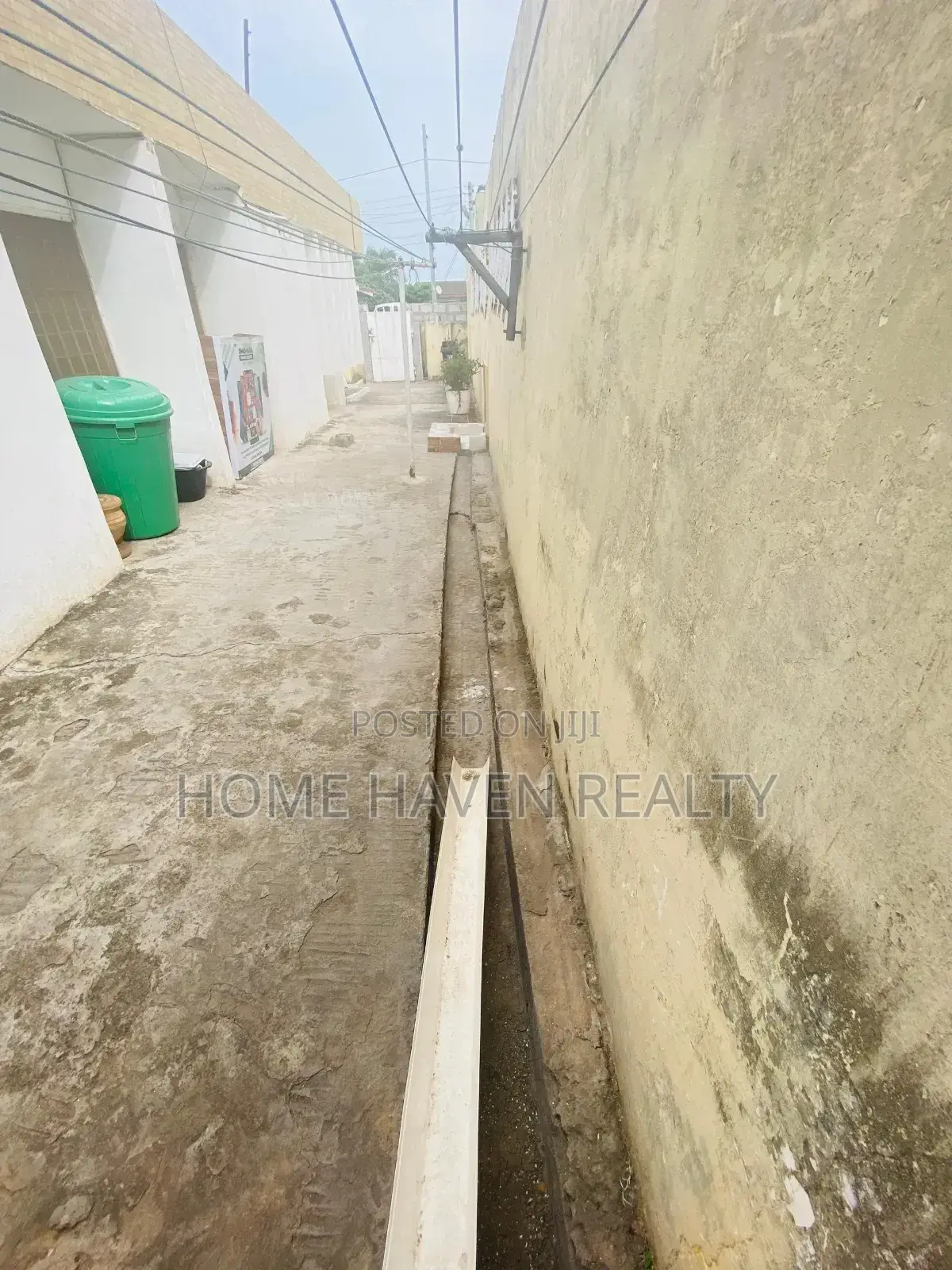 One Plot -Old House for Sale at Lapaz