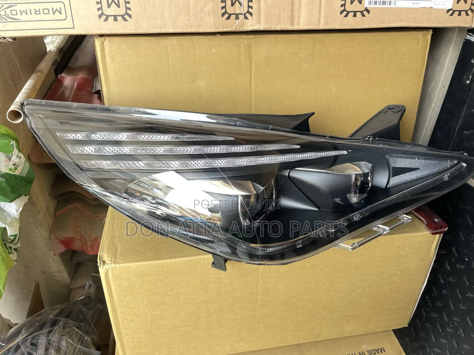 Hyundai Sonata 2012 Spec Head Light