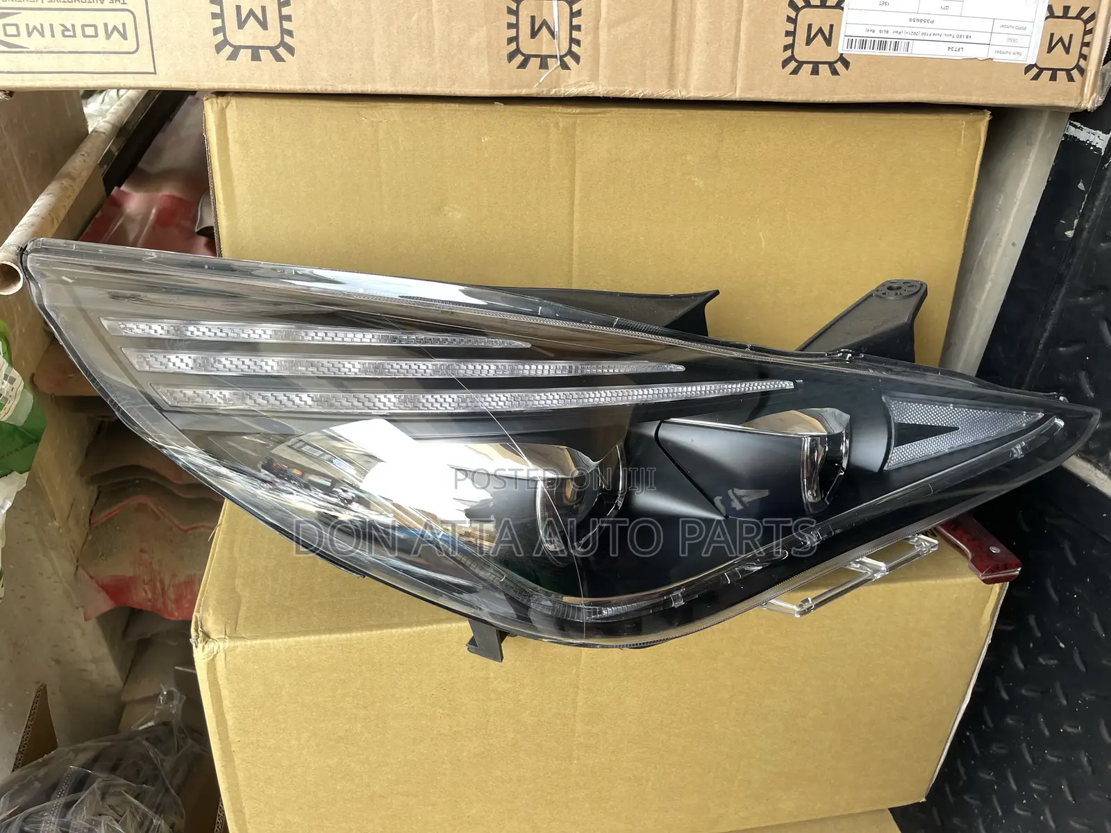 Hyundai Sonata 2012 Spec Head Light