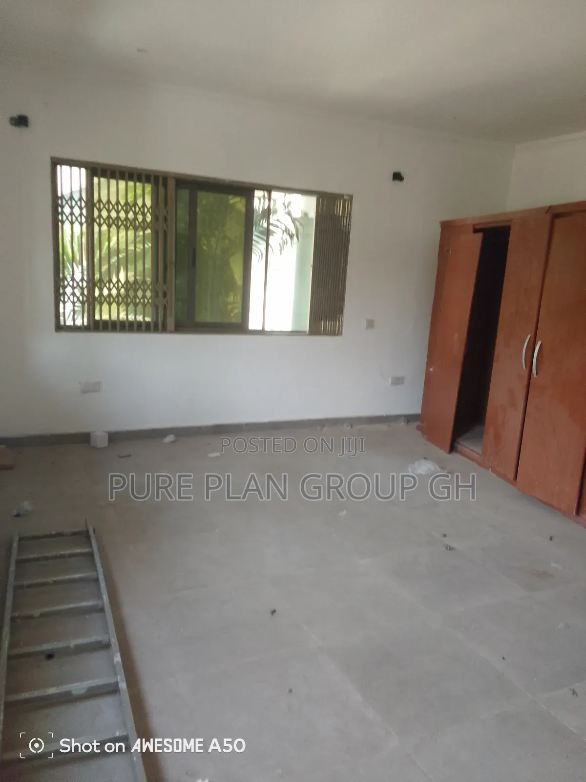 5bdrm Townhouse / Terrace in Dzorwulu for rent