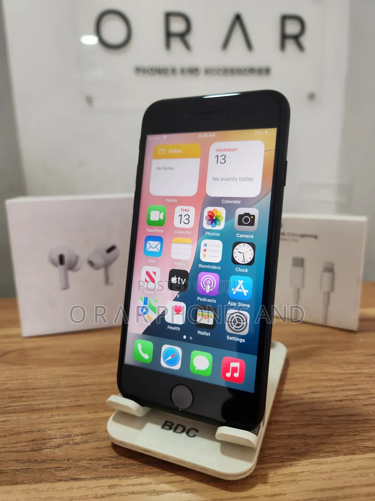 Apple iPhone SE (2020) 64 GB Black