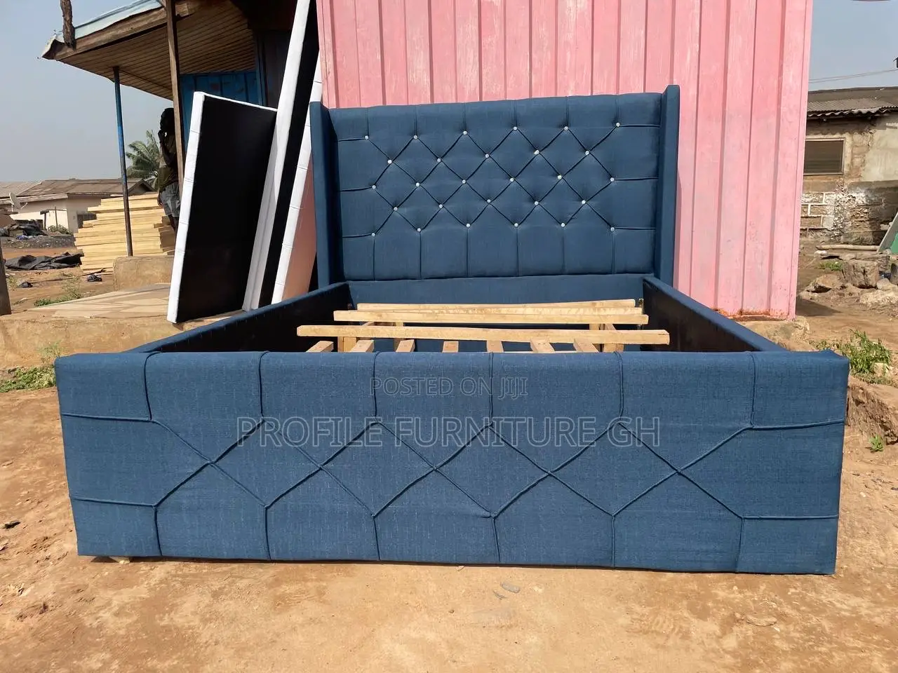 Majestic Heart Blue Double 54x75 Bedframe // Durable And Luxurious