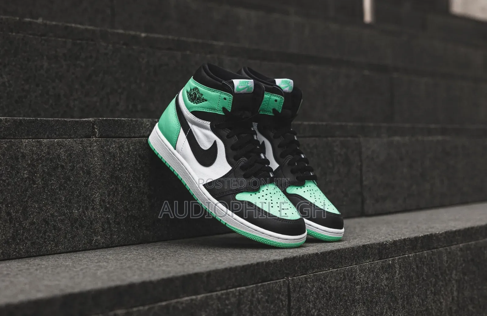 Air Jordan 1 Retro High Og Green Glow Sneakers
