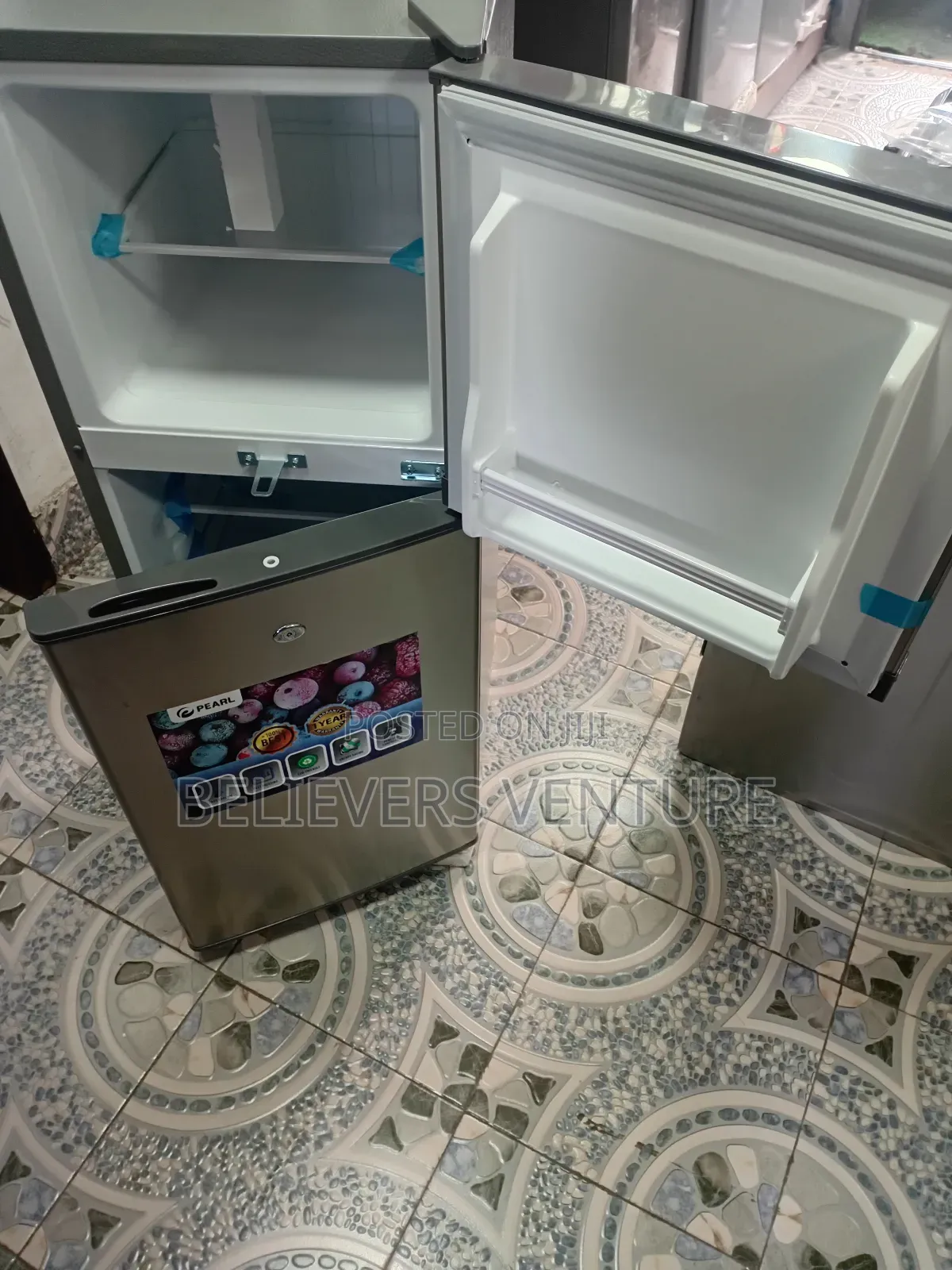 5 Shelves Pearl Fridge Pearl 108l