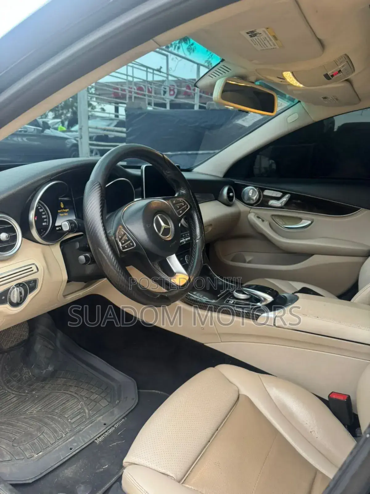Mercedes-Benz C300 Base 4dr RWD Sedan (2.0L 4cyl 7A) 2015 Black