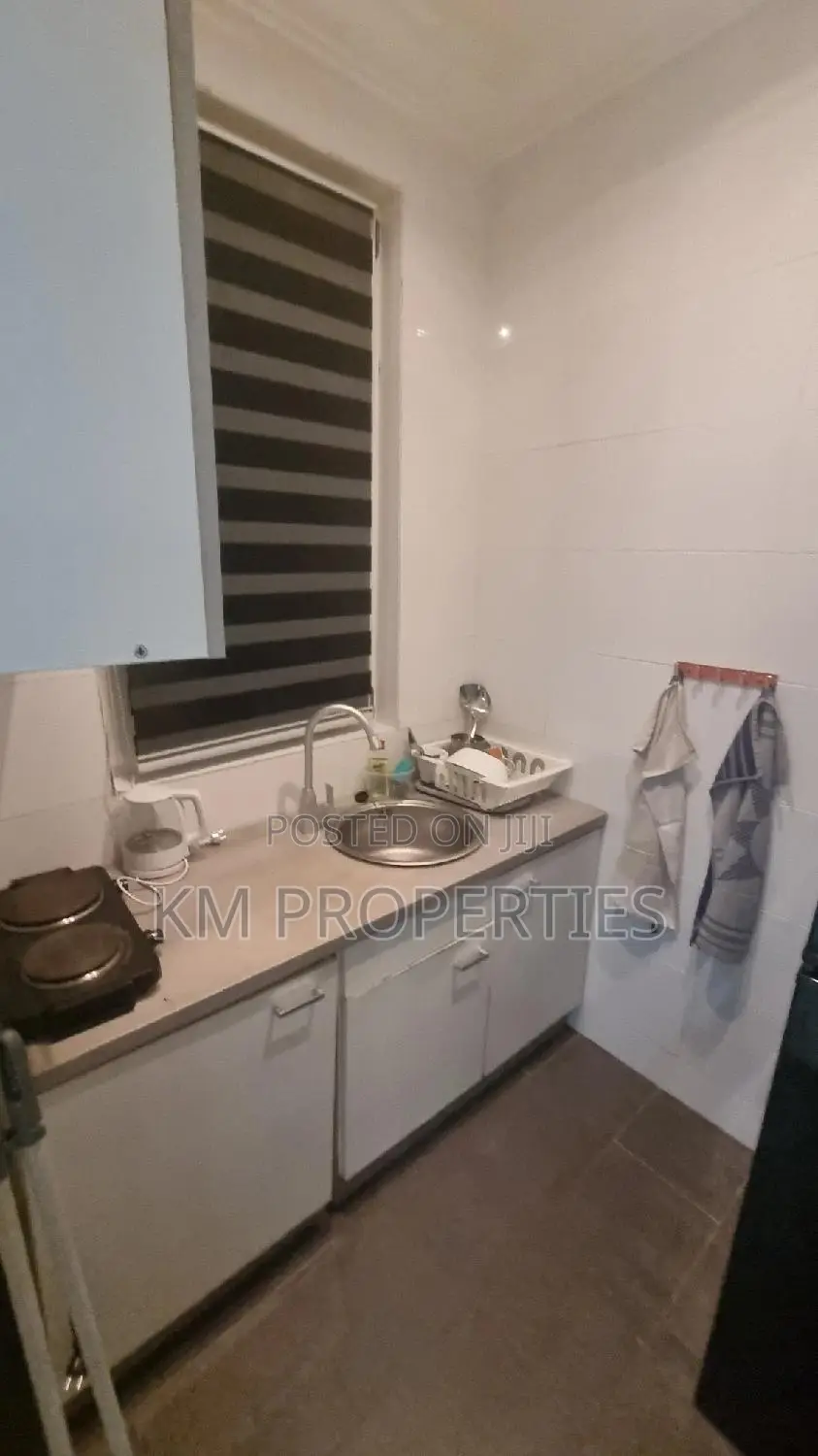 Single Studio Airbnb West-Legon