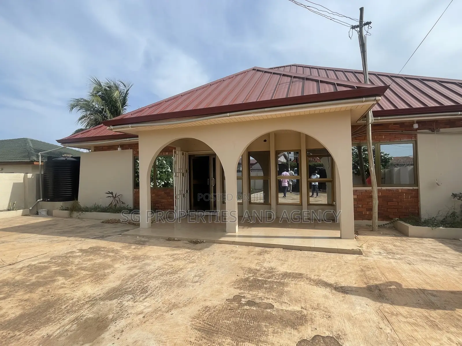 3bdrm House in Coastal, Spintex for rent