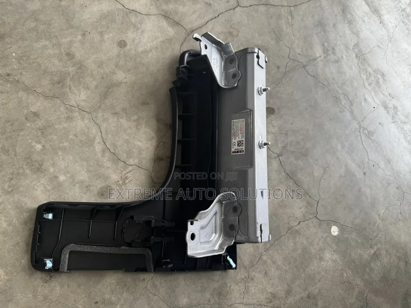 -2024 Honda Cr-v  Left Side Driver Knee Lower Air Bag