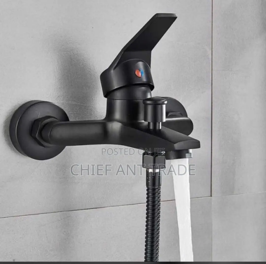Shower Hot and Cold. M635.