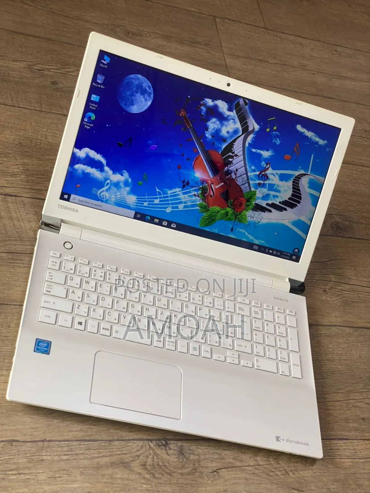 Laptop Toshiba 8GB Intel Pentium HDD 1T