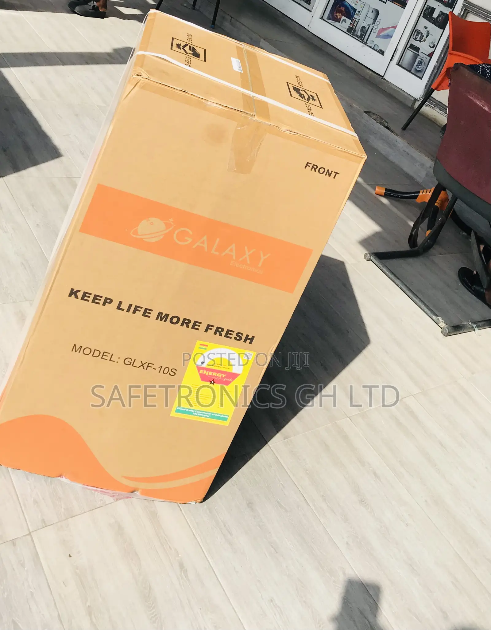 Newly Galaxy Top Freezer Doubledoor Tabletop 90l Fridge