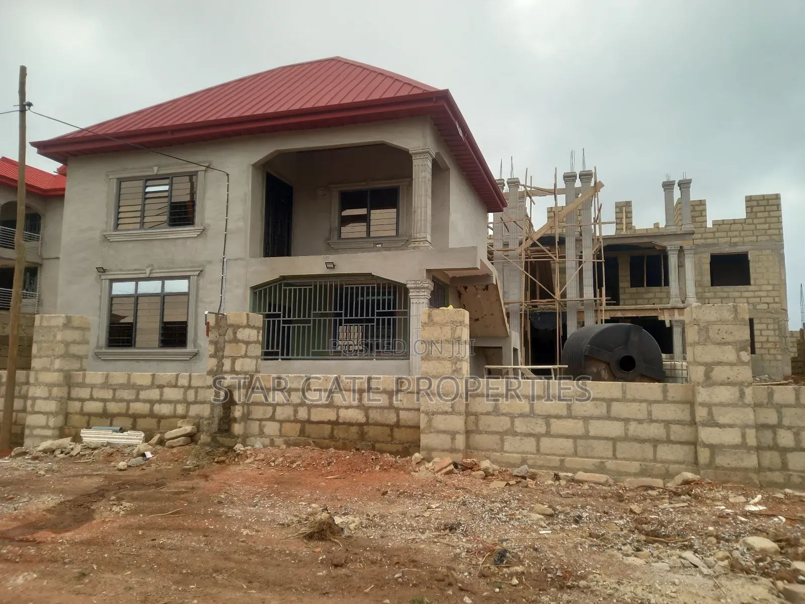 18bdrm House in Sewua Government, Kumasi Metropolitan for sale