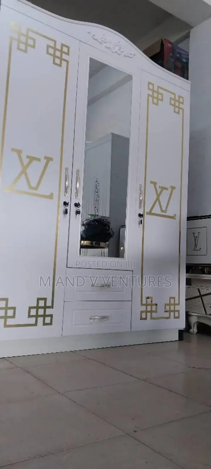 3doors Wardrobe White Wv