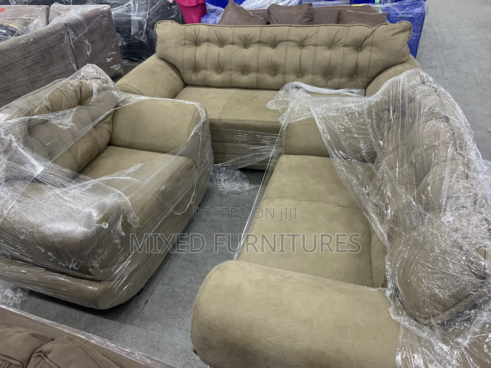Comfortable 6 Seater Leather Sofa