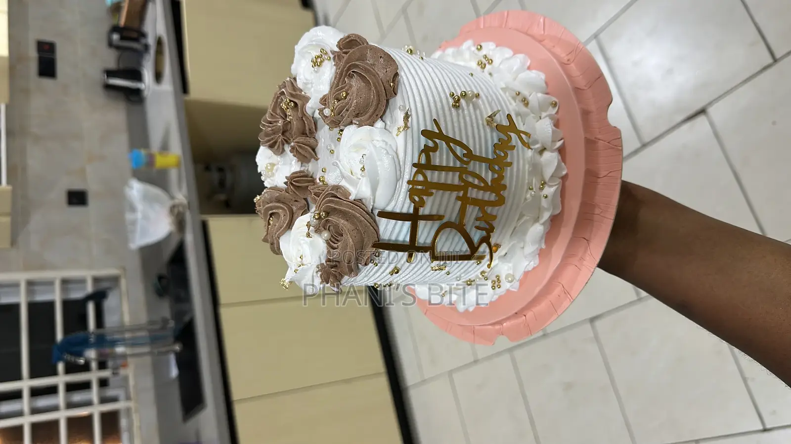 Chocolate and Vanilla Size 6