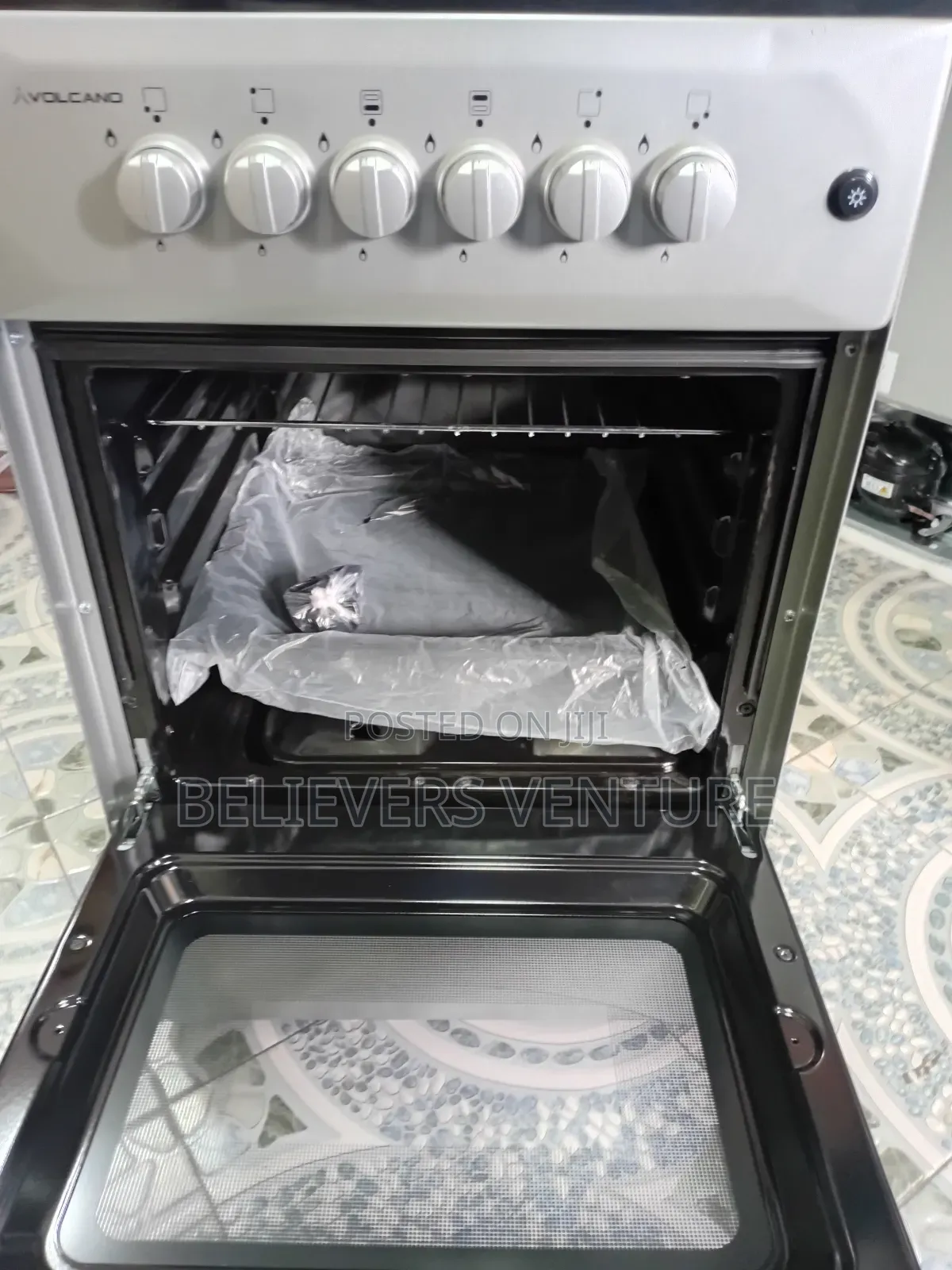 Volcano 50×50 4 Burner Gas Cooker Volcano Best