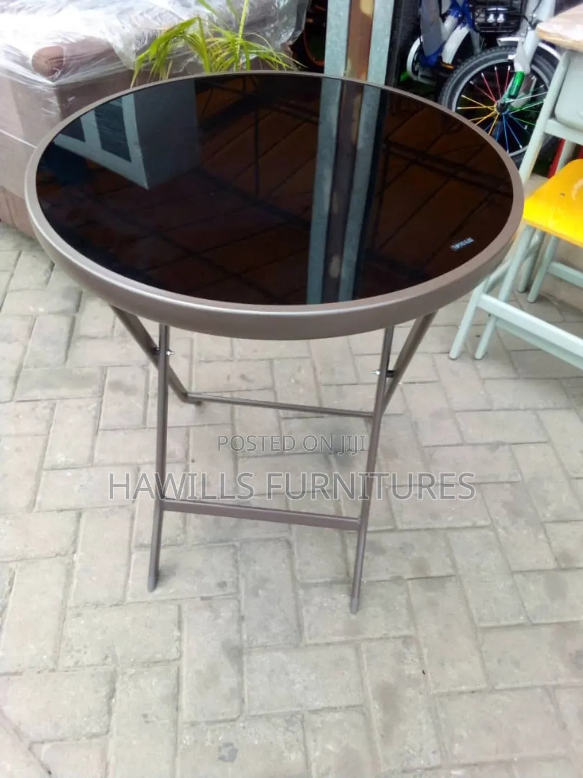 Round Foldable Table
