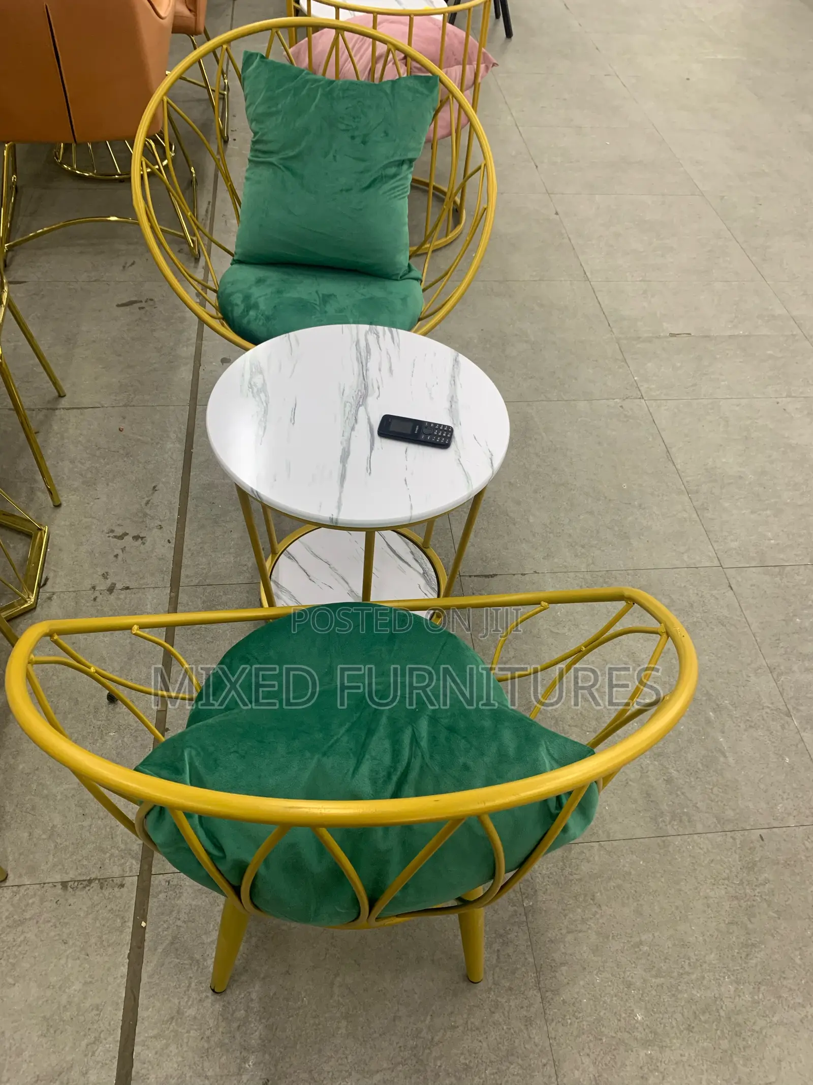 Modern Coffee Table/Outdoor Table With 2 Chairs