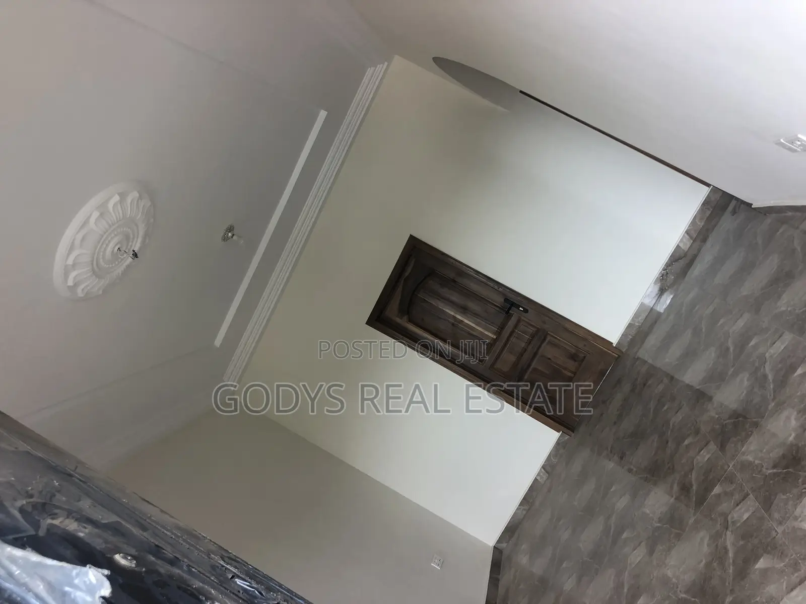 2bdrm Apartment in New Market, Kasoa for rent