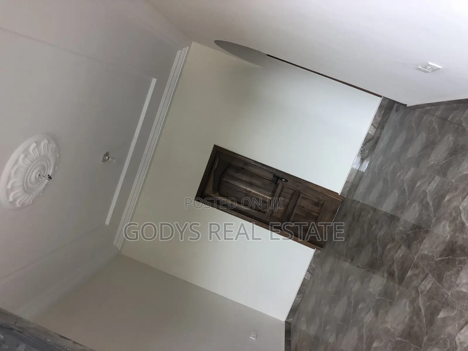 2bdrm Apartment in New Market, Kasoa for rent