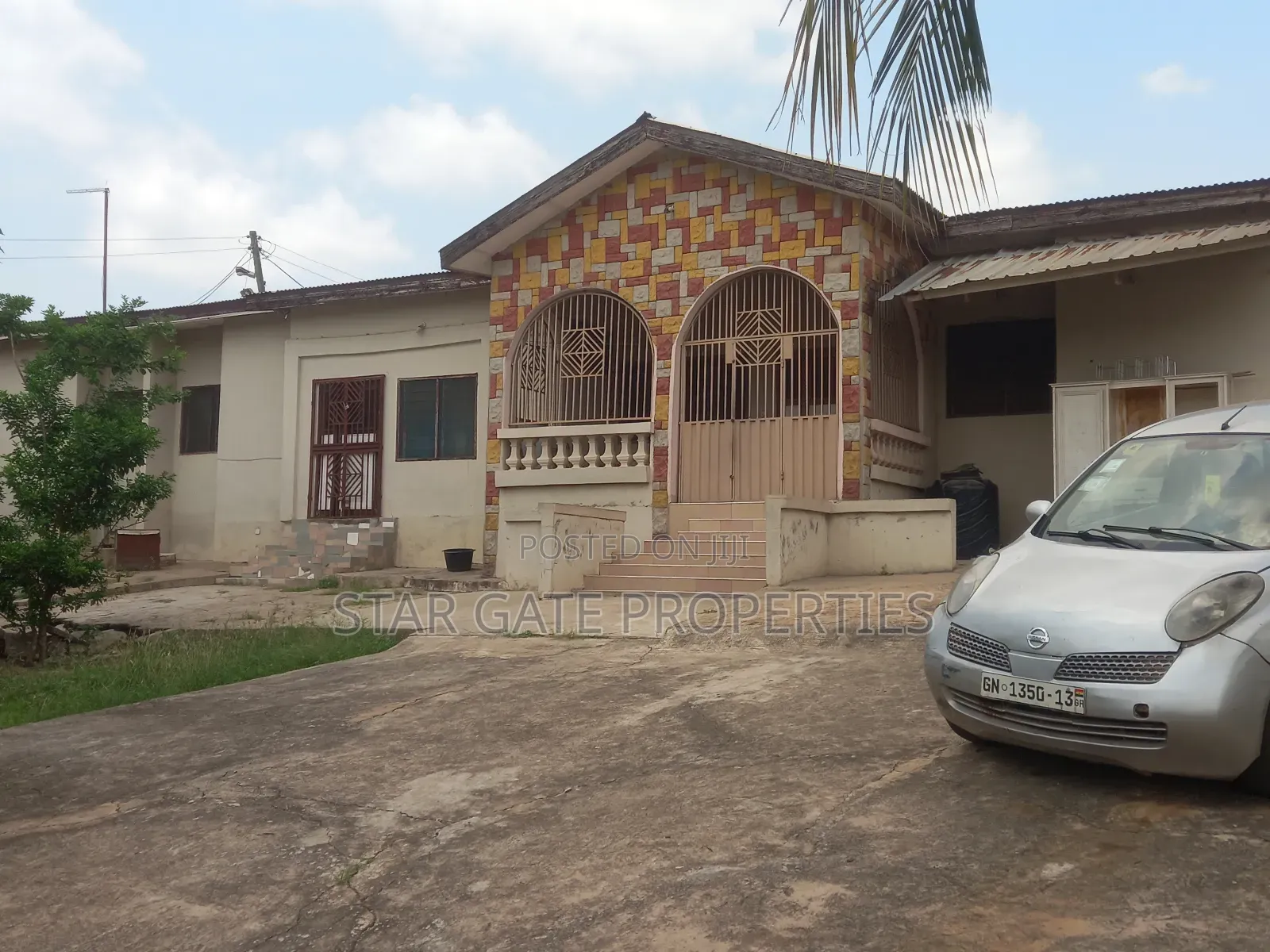 8bdrm House in Ejisu Adadientem for sale