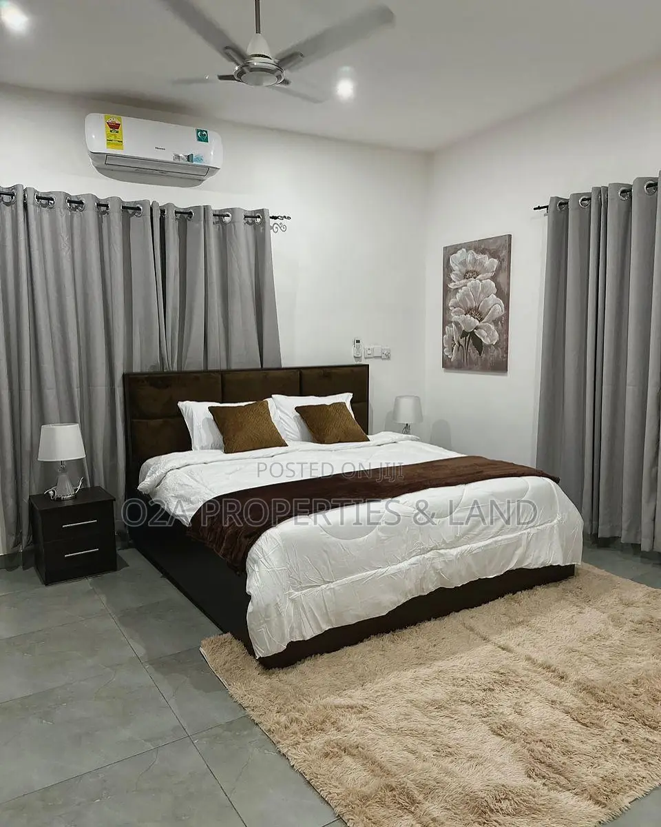 Furnished 3bdrm House in Community 25,, Sakumono for sale