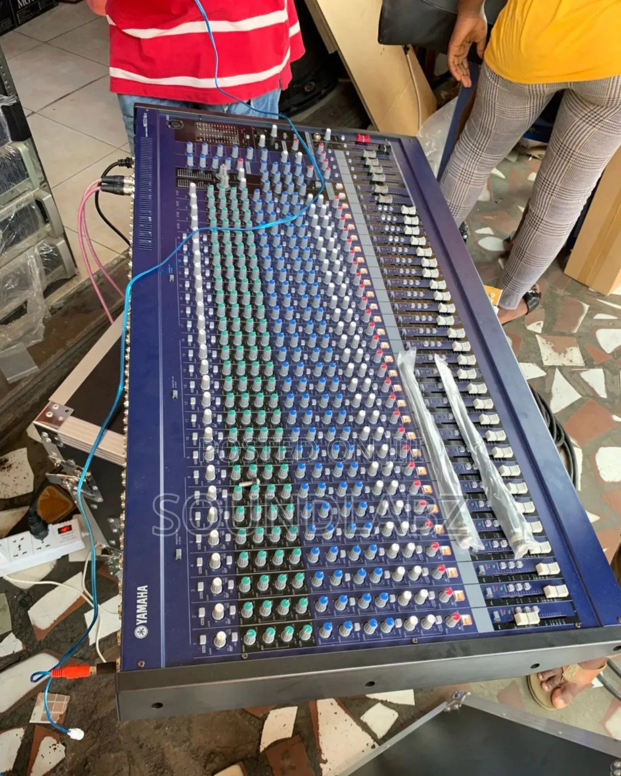 Yamaha Mg32 32-channel Raw Mixer